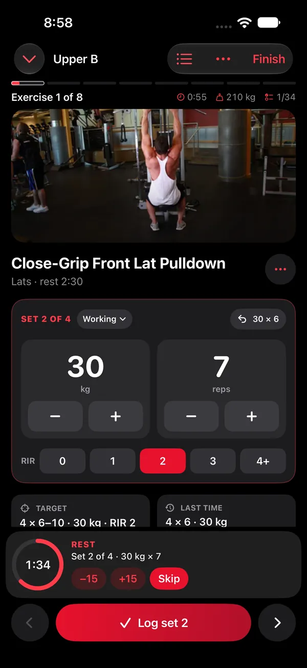A Bodyvault workout screen showing the current exercise, target weight and reps